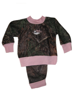 Camo/pink Long sleeve Shirt and pants